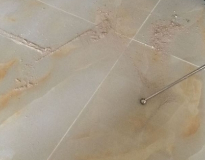 南关瓷砖空鼓维修公司分享粘合剂选择不当在瓷砖铺贴过程中可能导致以下问题